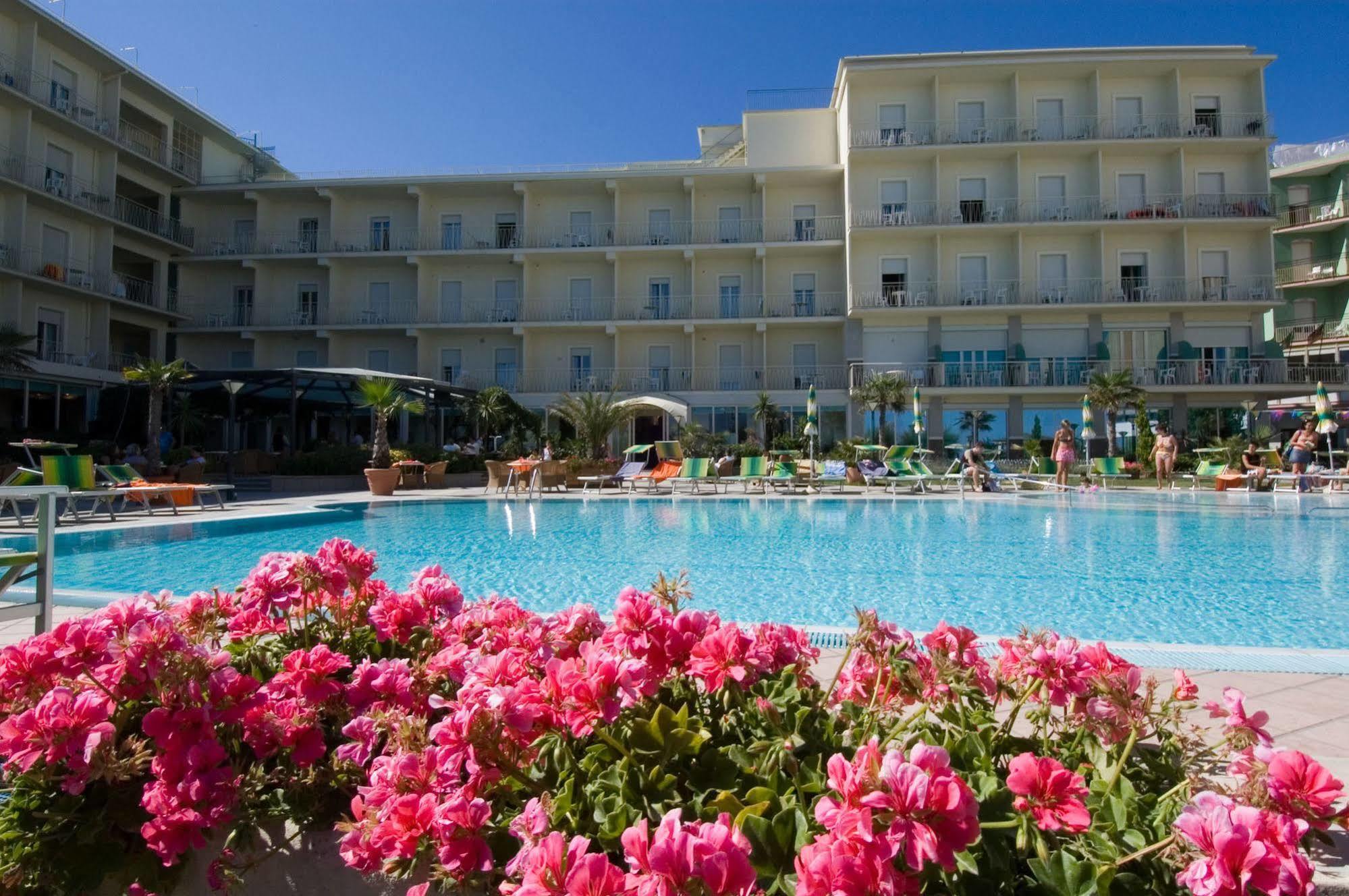 Hotel Miramare Gabicce Mare Exterior foto